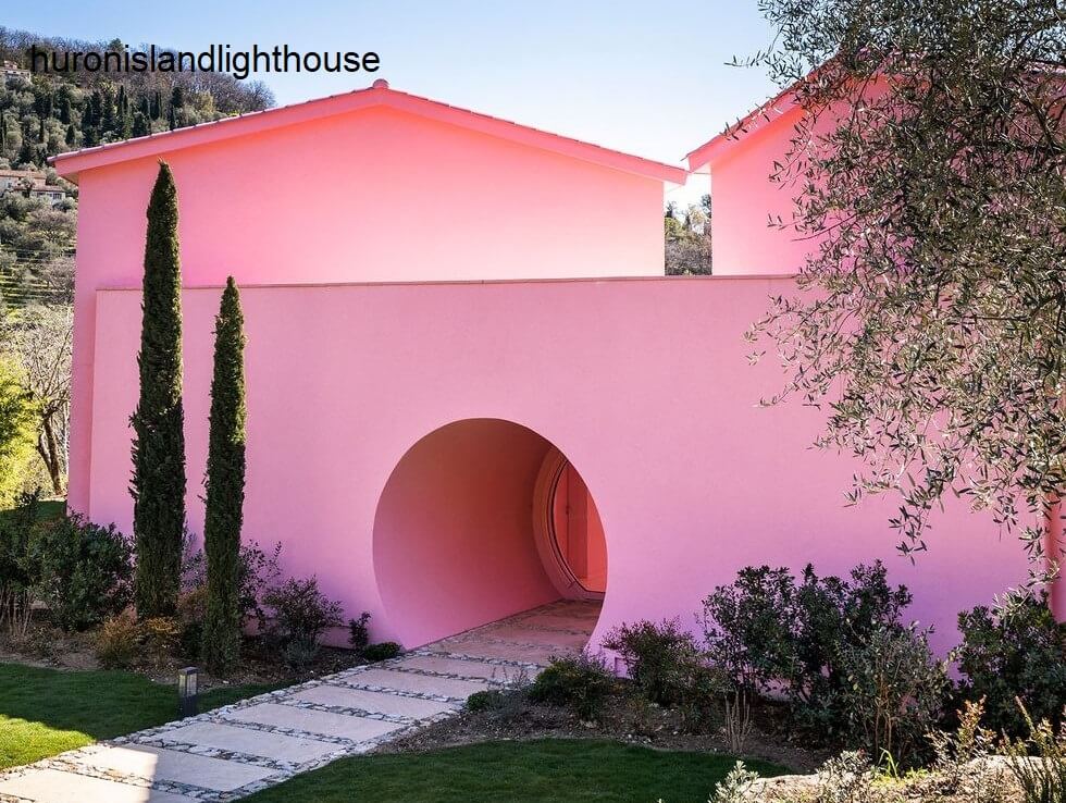 บ้านสีชมพูชวนฝันหลังนี้